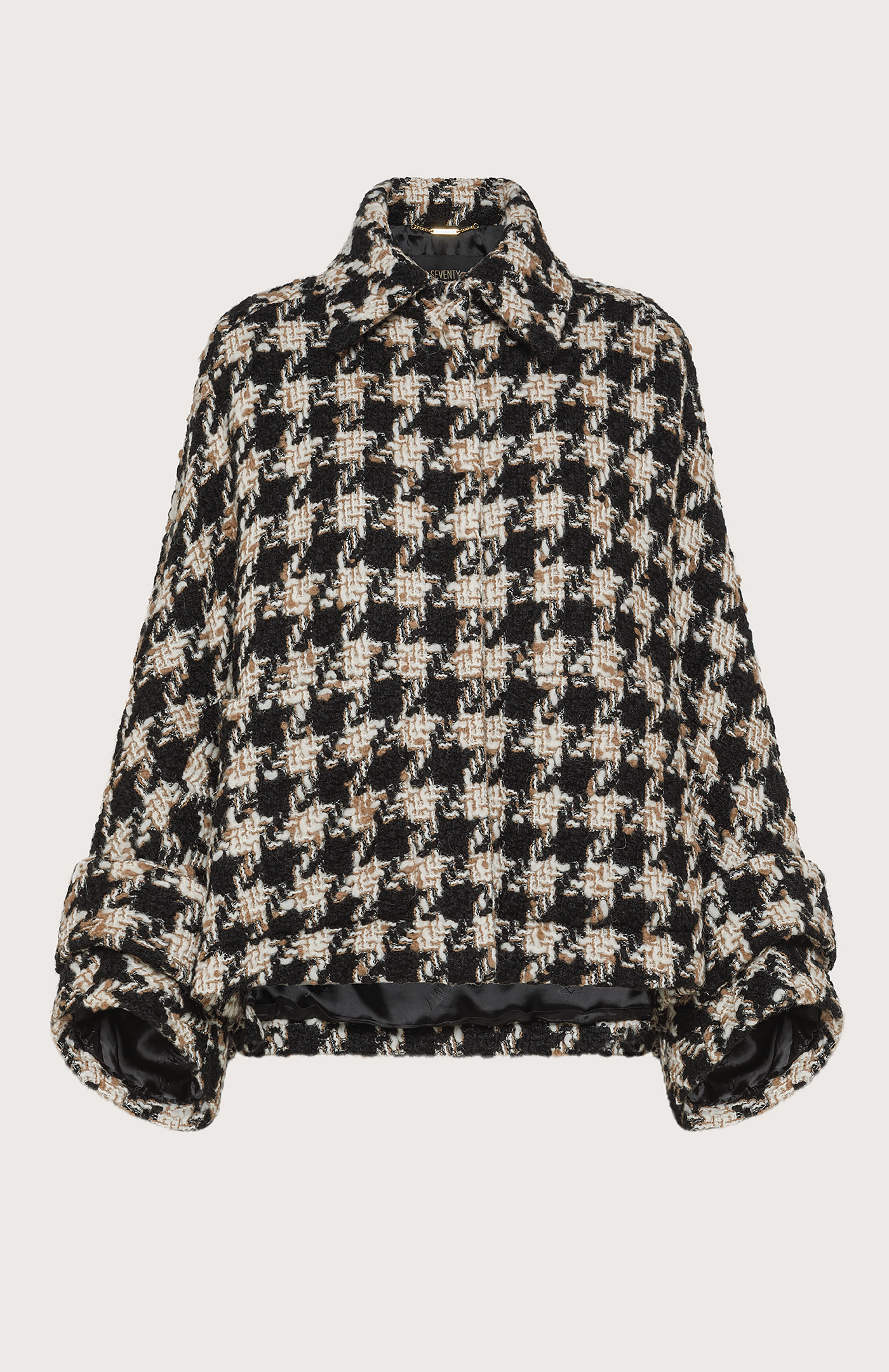 Chanel-fabric cape coat - Col. Neutral