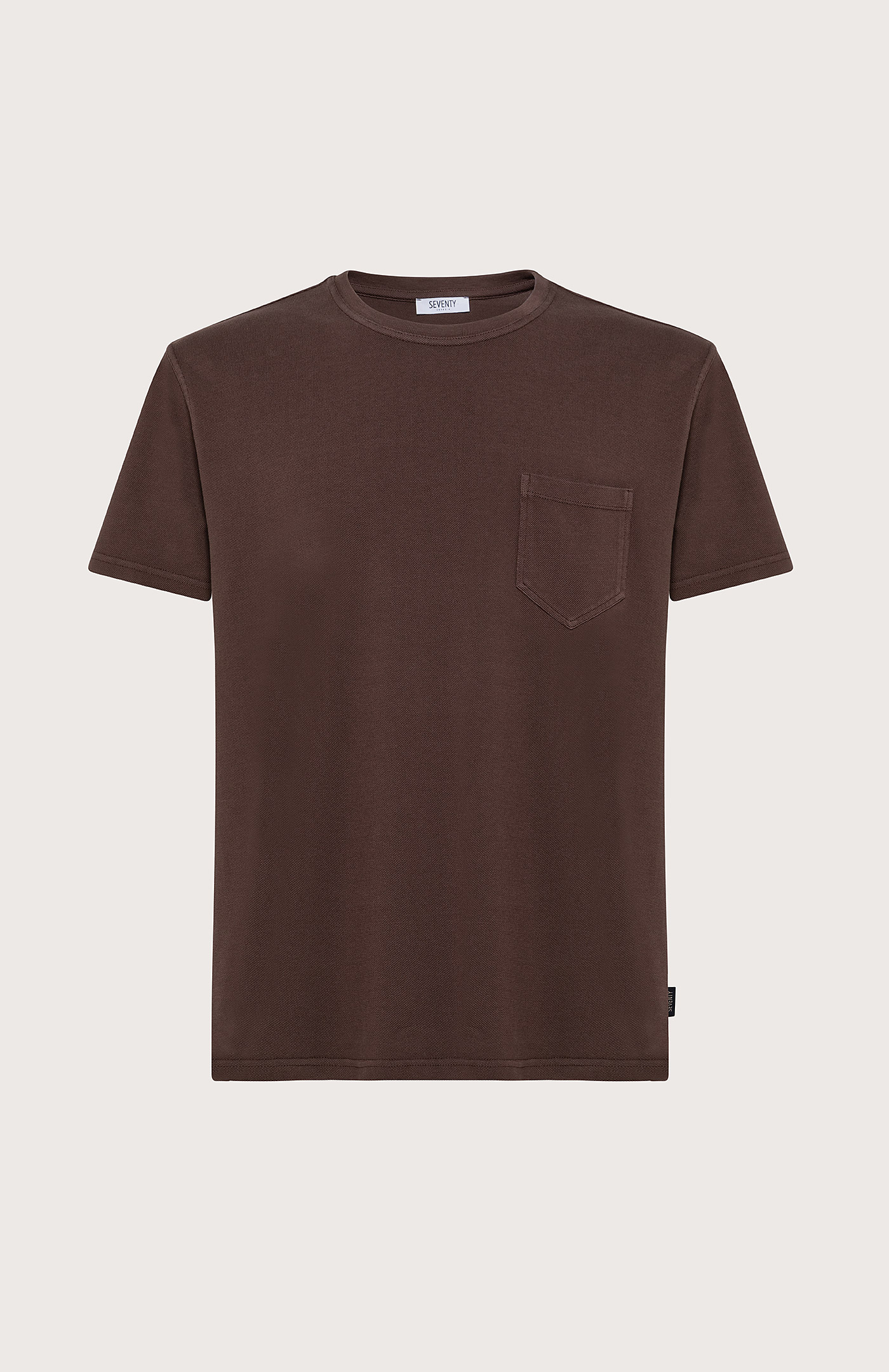 t shirt with breast pocket