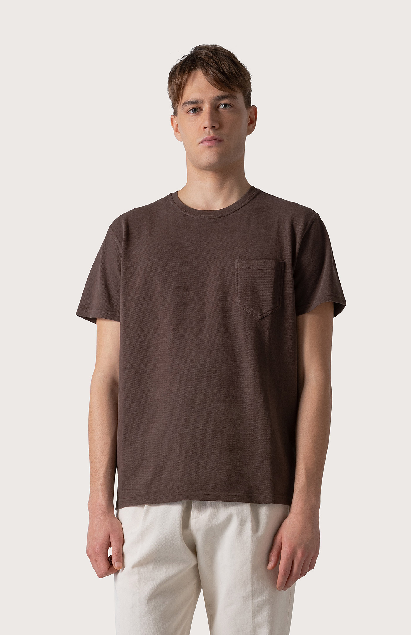 t shirt with breast pocket