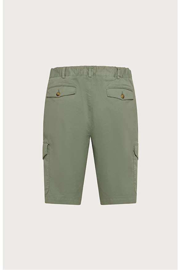Pocketed Bermuda shorts in stretch cotton gabardine | Seventy Venezia