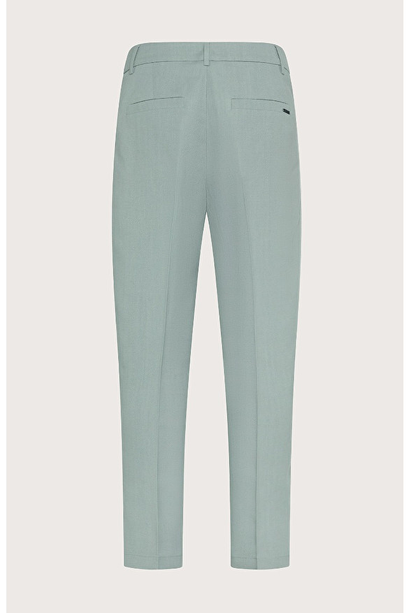 Trousers for women - Elegant, sophisticated, precious | Seventy